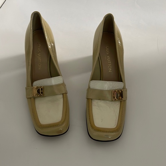 Louis Vuitton NWOT gorgeous Shoes but with few flaws. Look at the pictures - Picture 1 of 14